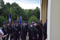 Przemarsz do kościoła